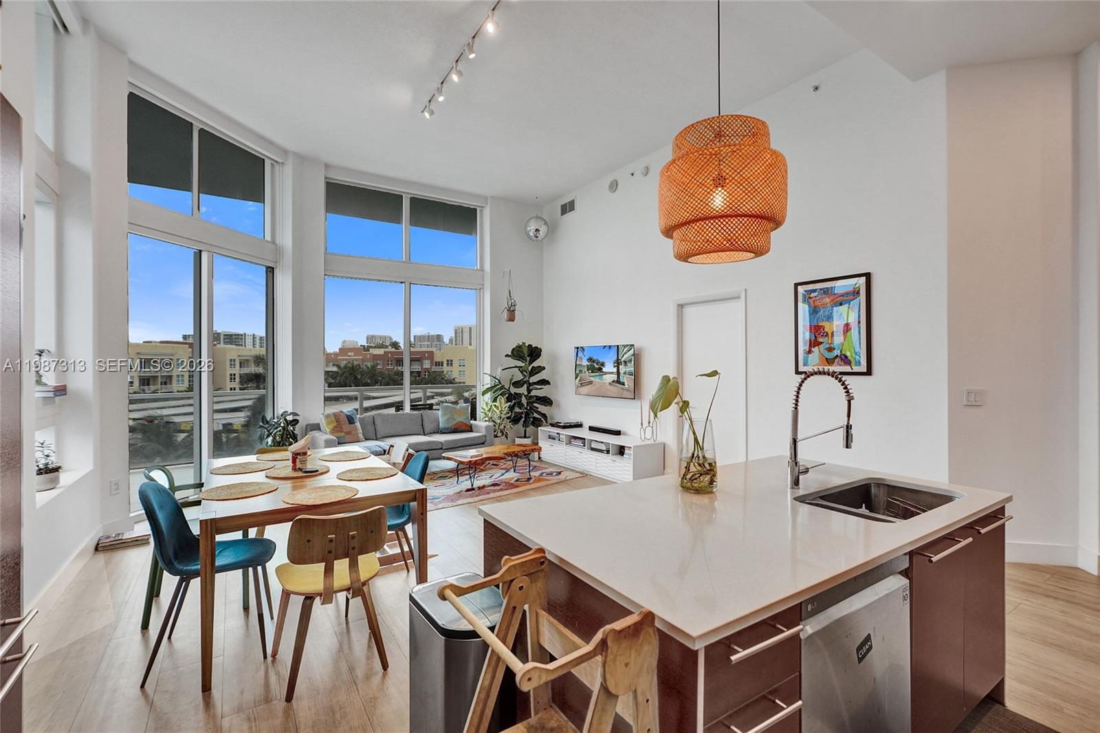 1900 Bayshore Dr Unit 816, Miami, Florida 33132