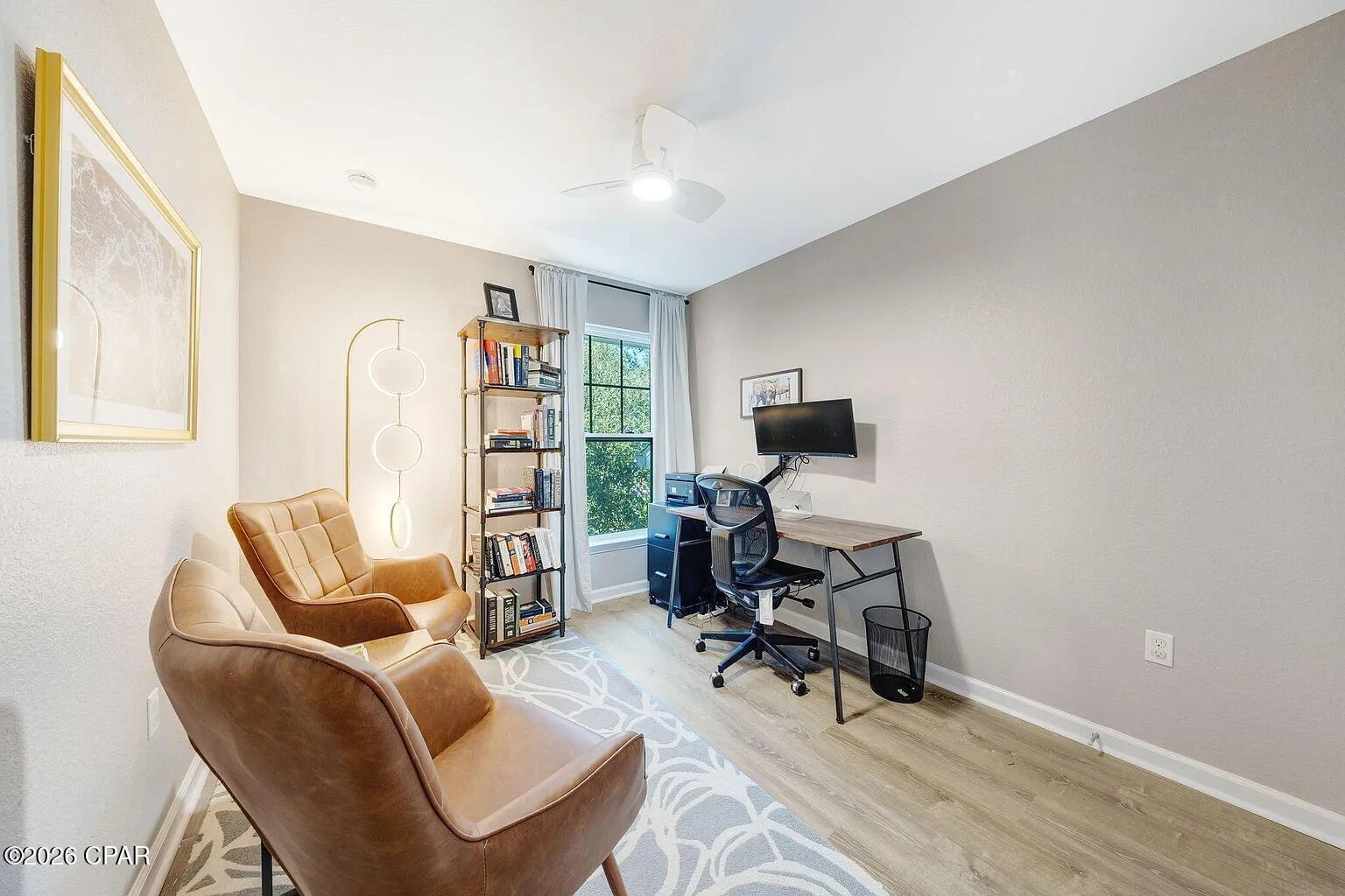 Image 10 For 233 Sand Oak Boulevard