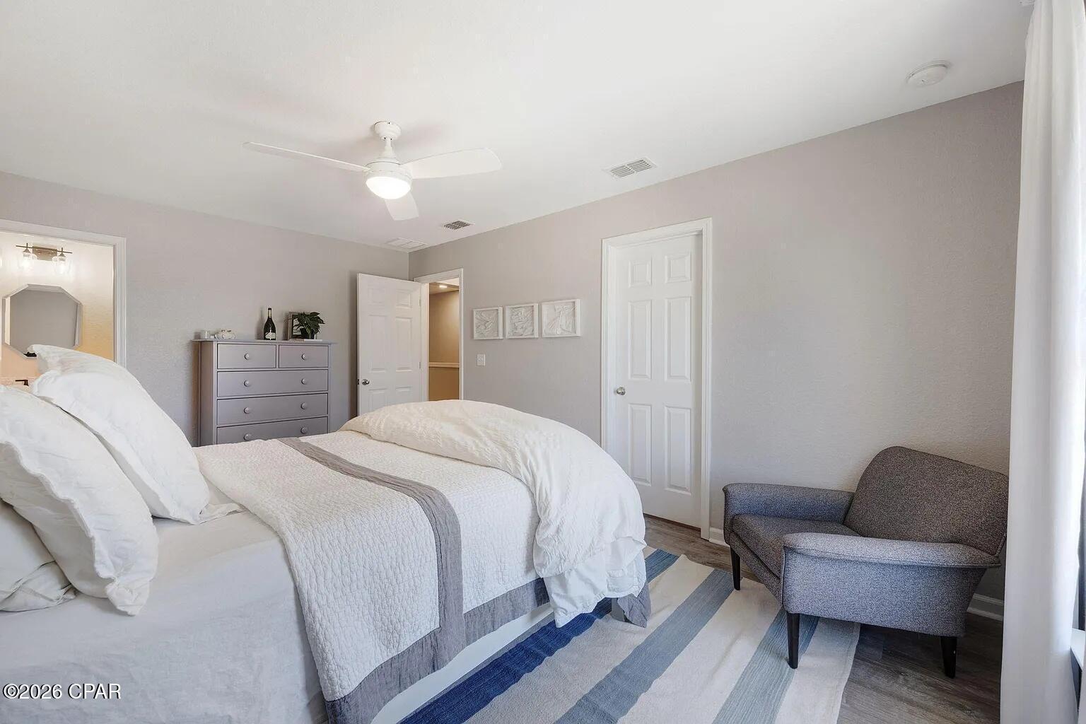 Image 15 For 233 Sand Oak Boulevard