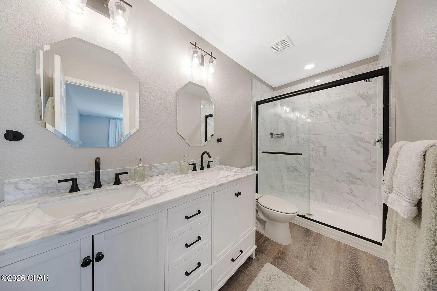 Image 17 For 233 Sand Oak Boulevard