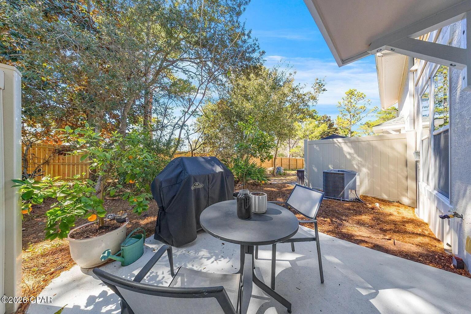 Image 19 For 233 Sand Oak Boulevard