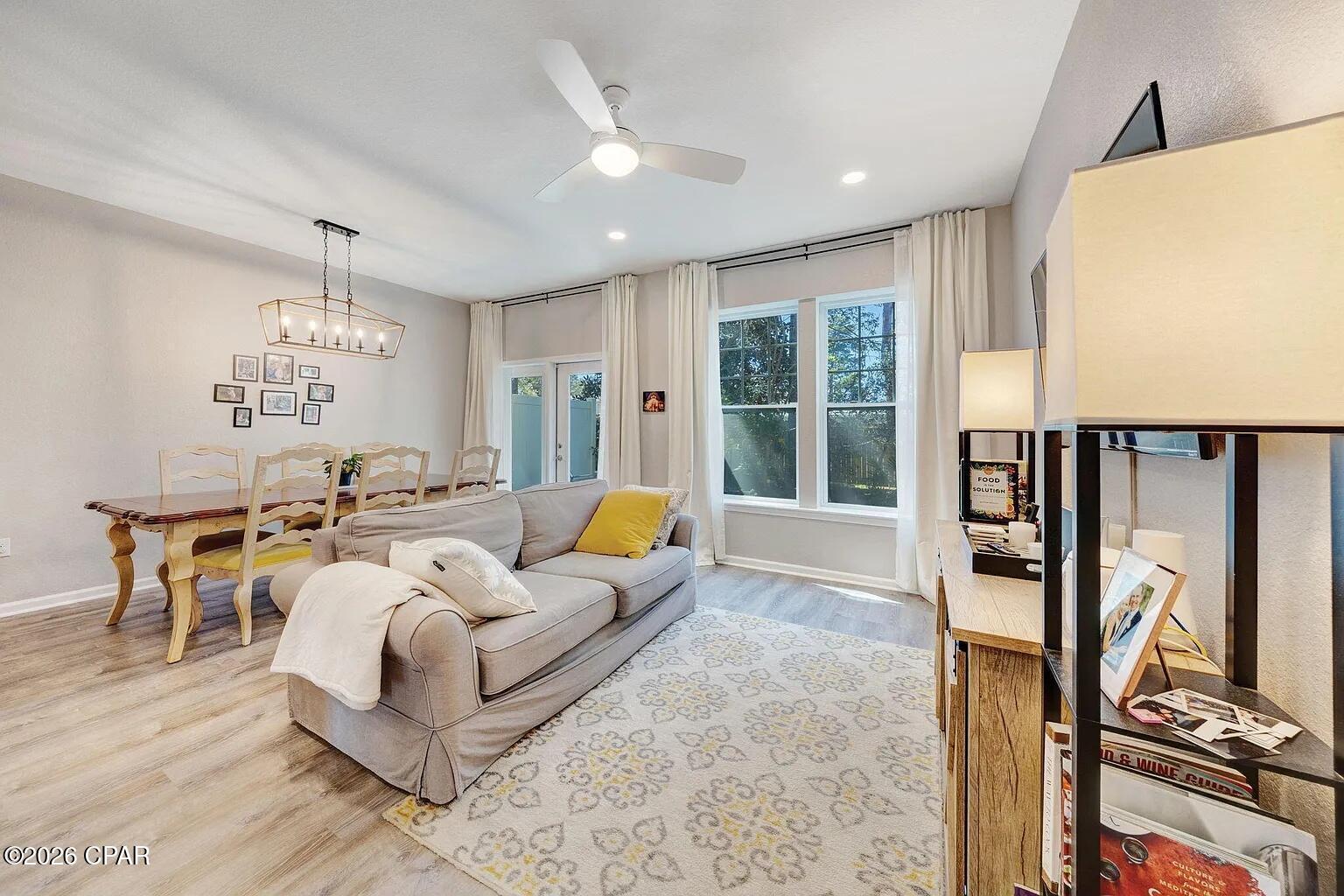 Image 6 For 233 Sand Oak Boulevard