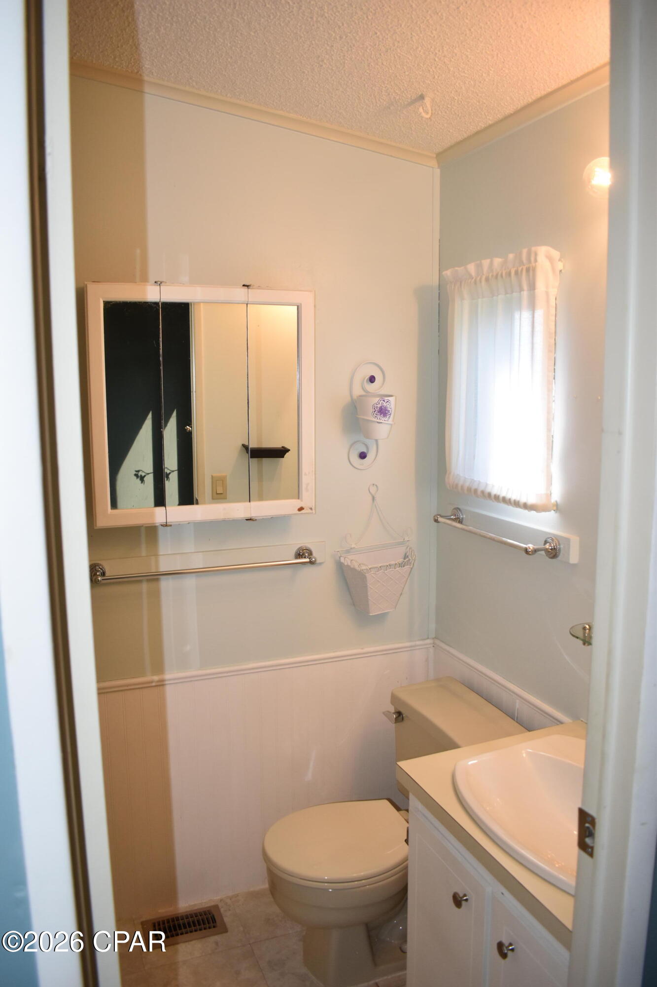 Image 16 For 1626 Acre Circle