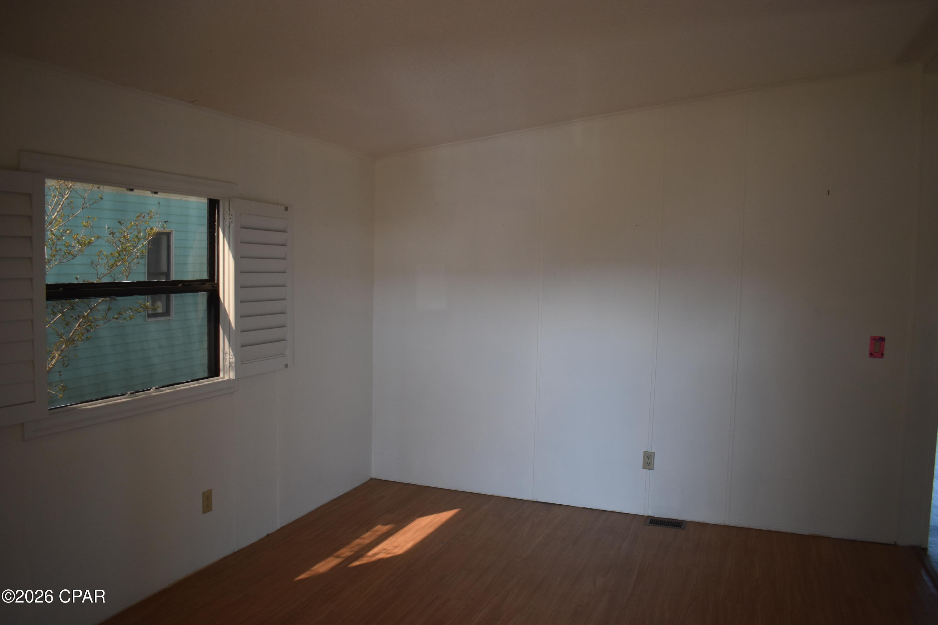 Image 9 For 1626 Acre Circle