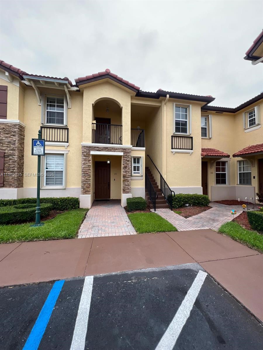 Villas At Carmel Condo