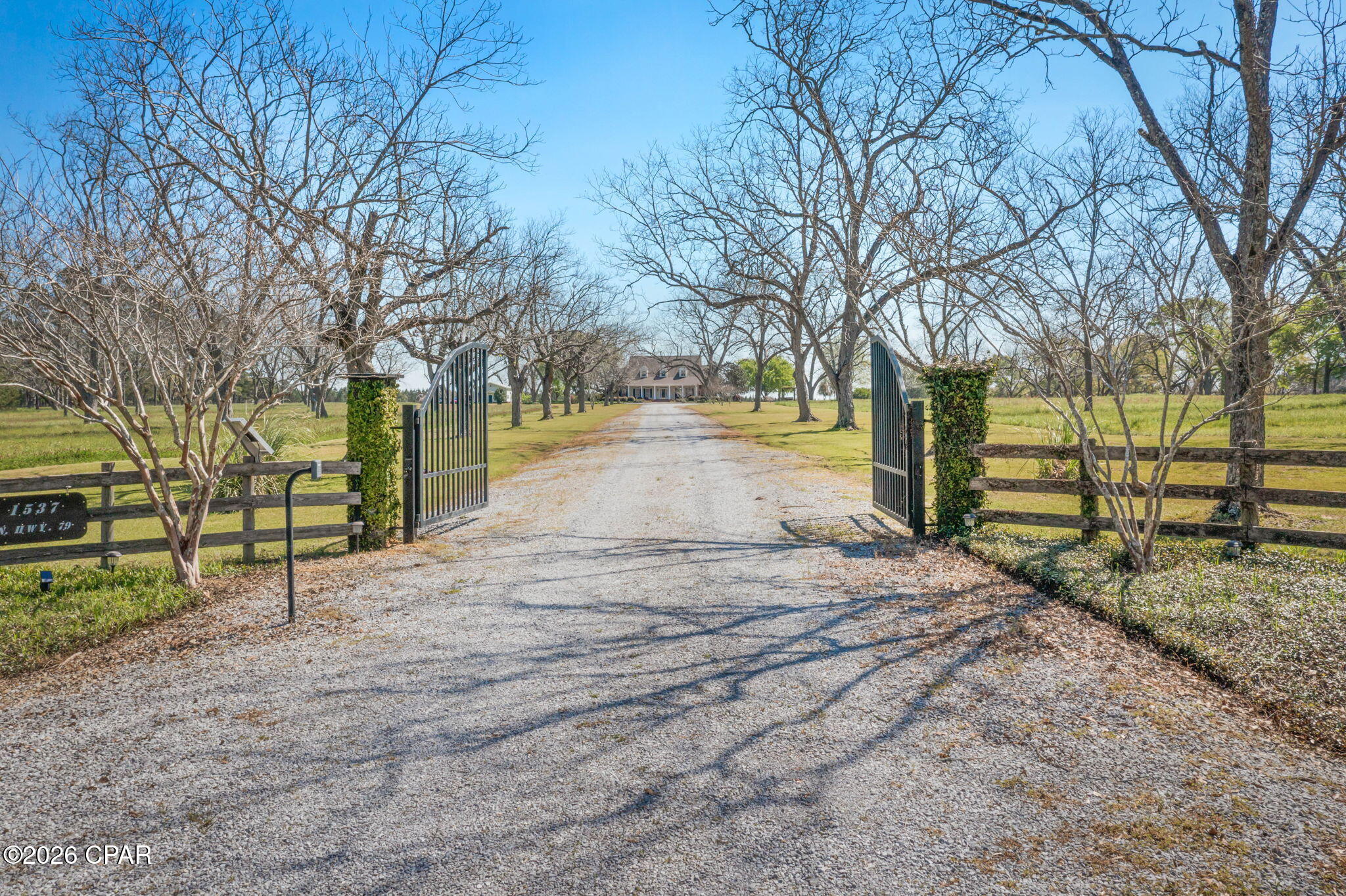 Image 2 For 1537 Highway 79