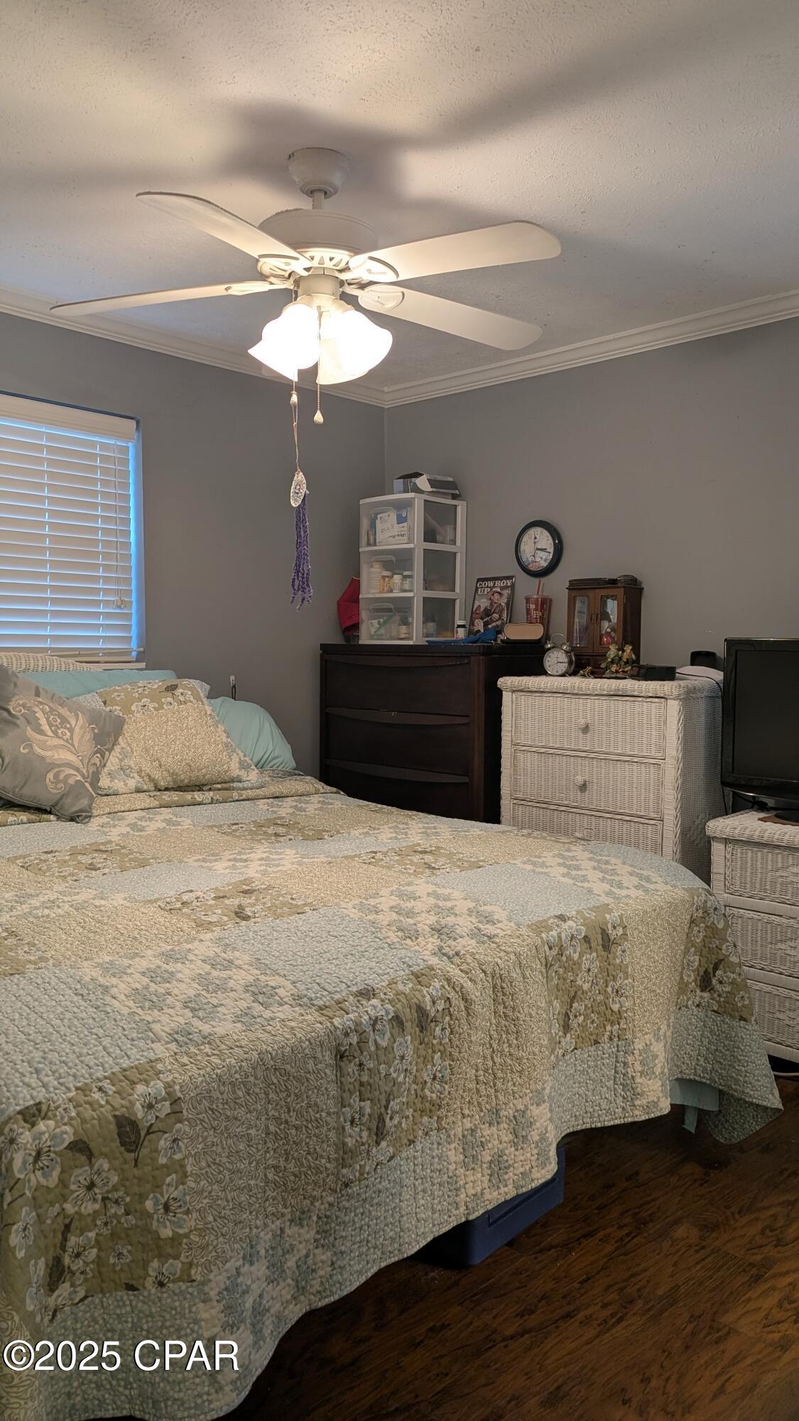 Image 27 For 2071 Short Avenue