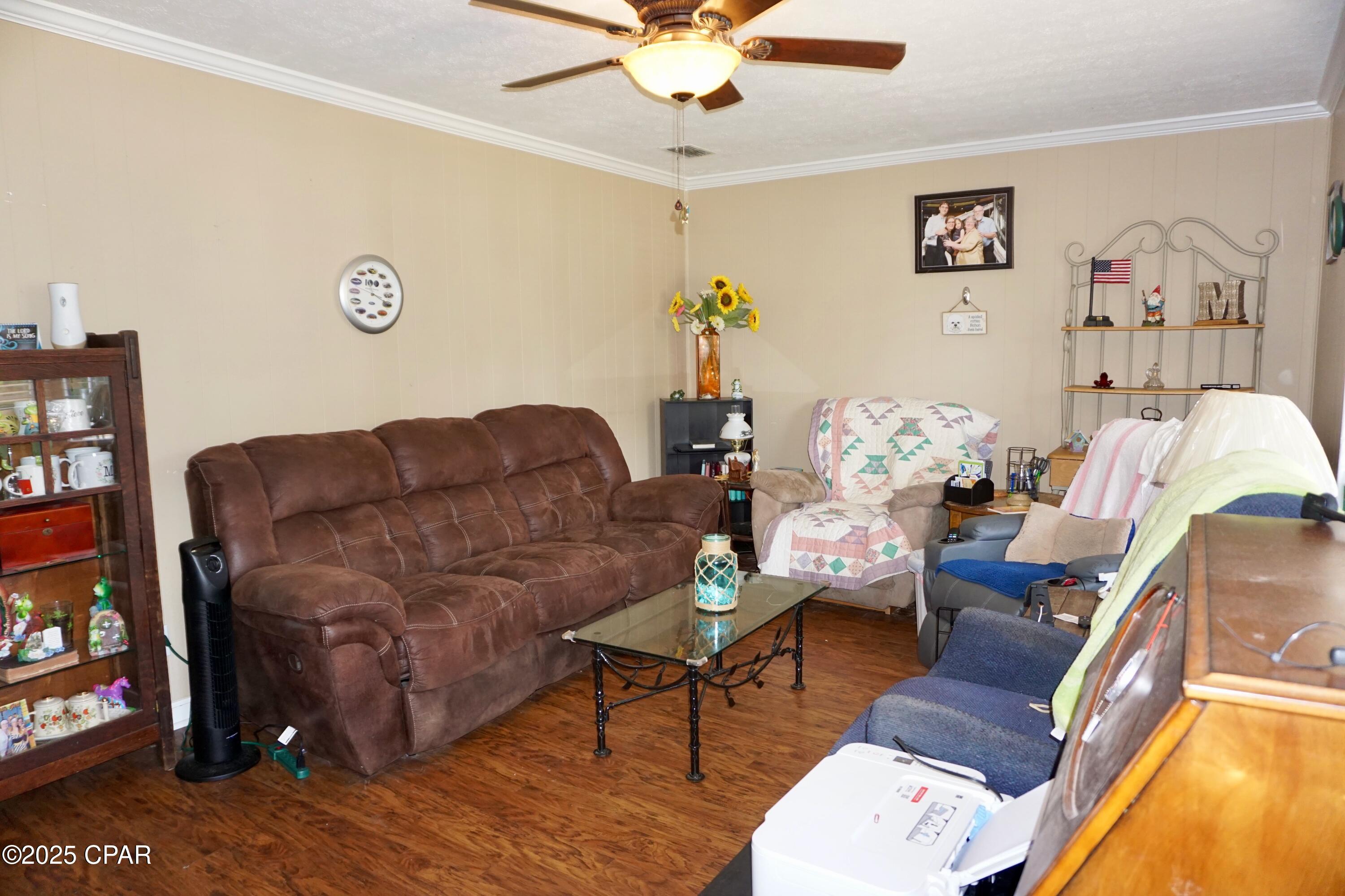 Image 30 For 2071 Short Avenue