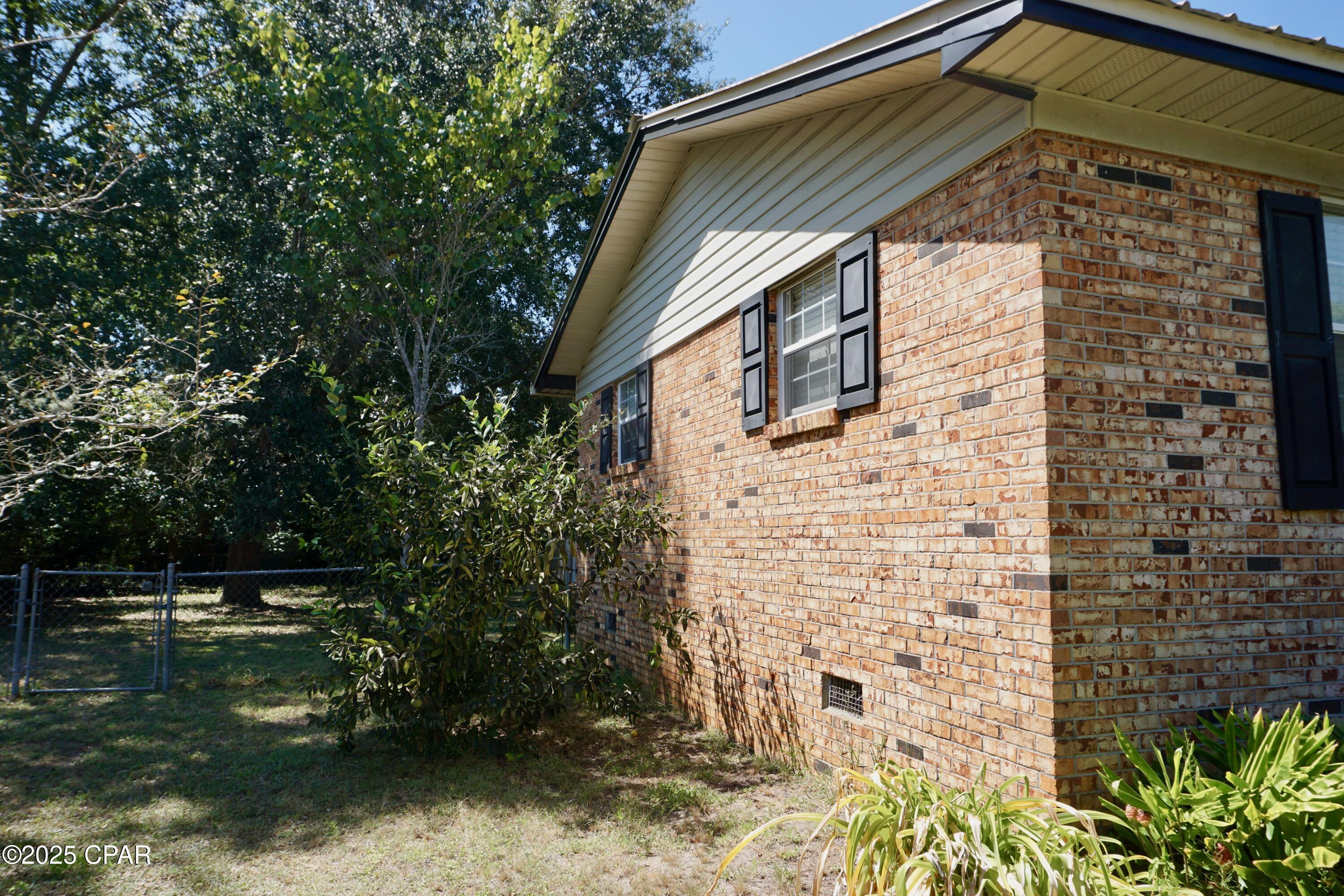 Image 6 For 2071 Short Avenue