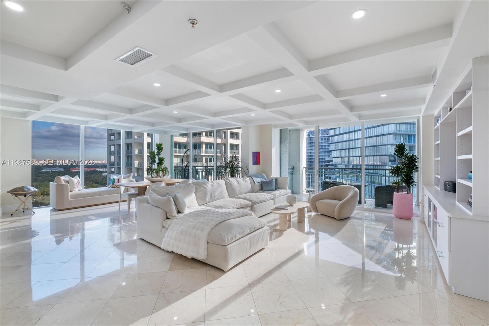 3400 SW 27th Ave #1706, Miami, FL 33133