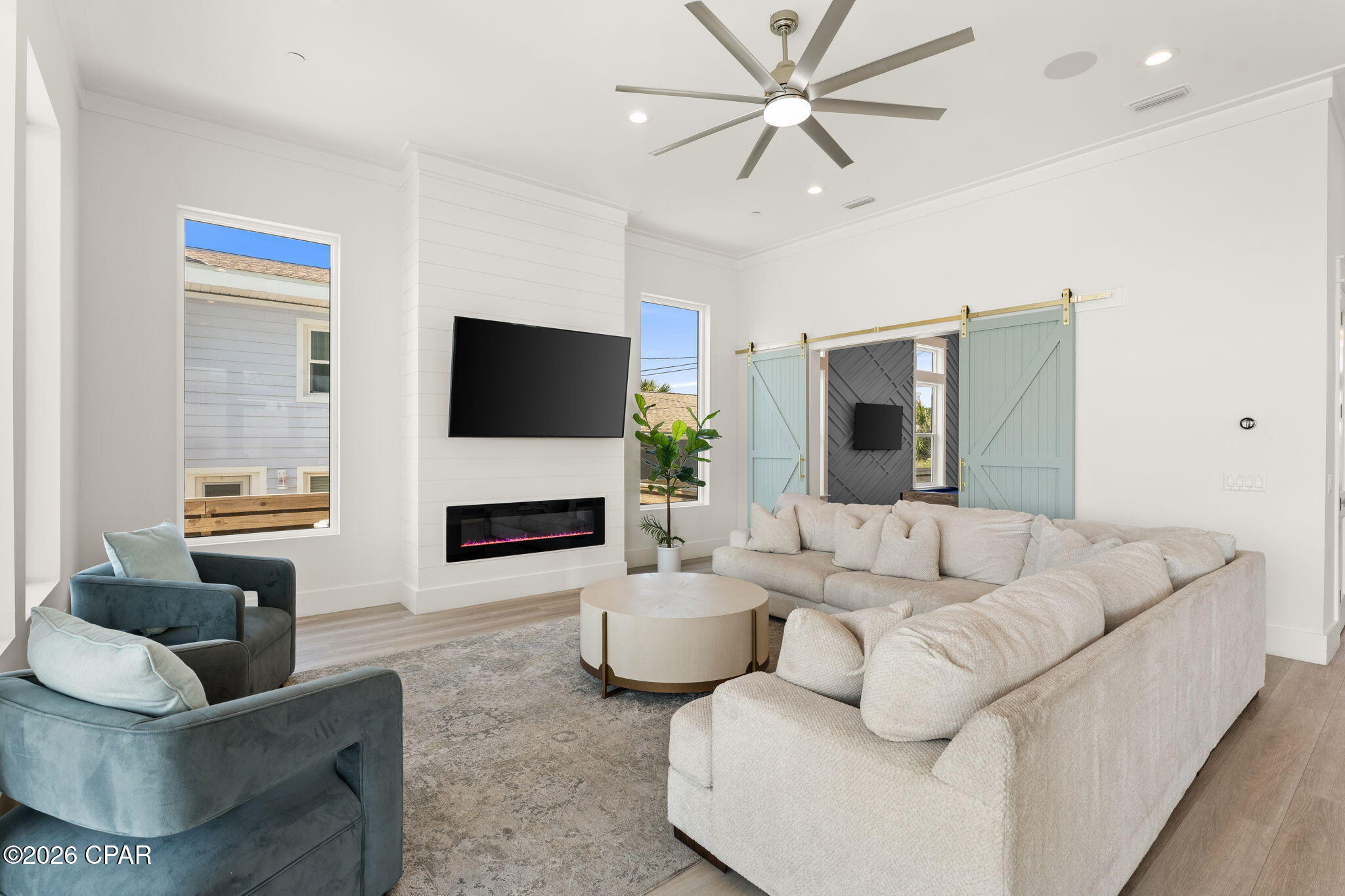 Listing photo id 17 for 13401 Oleander Drive