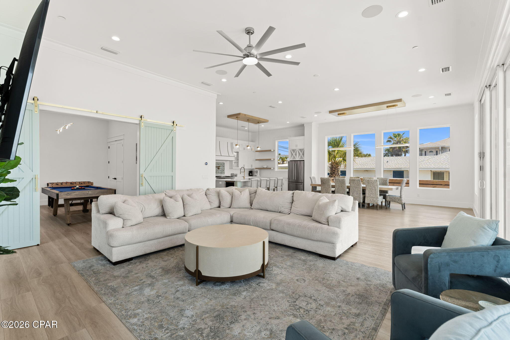 Listing photo id 21 for 13401 Oleander Drive