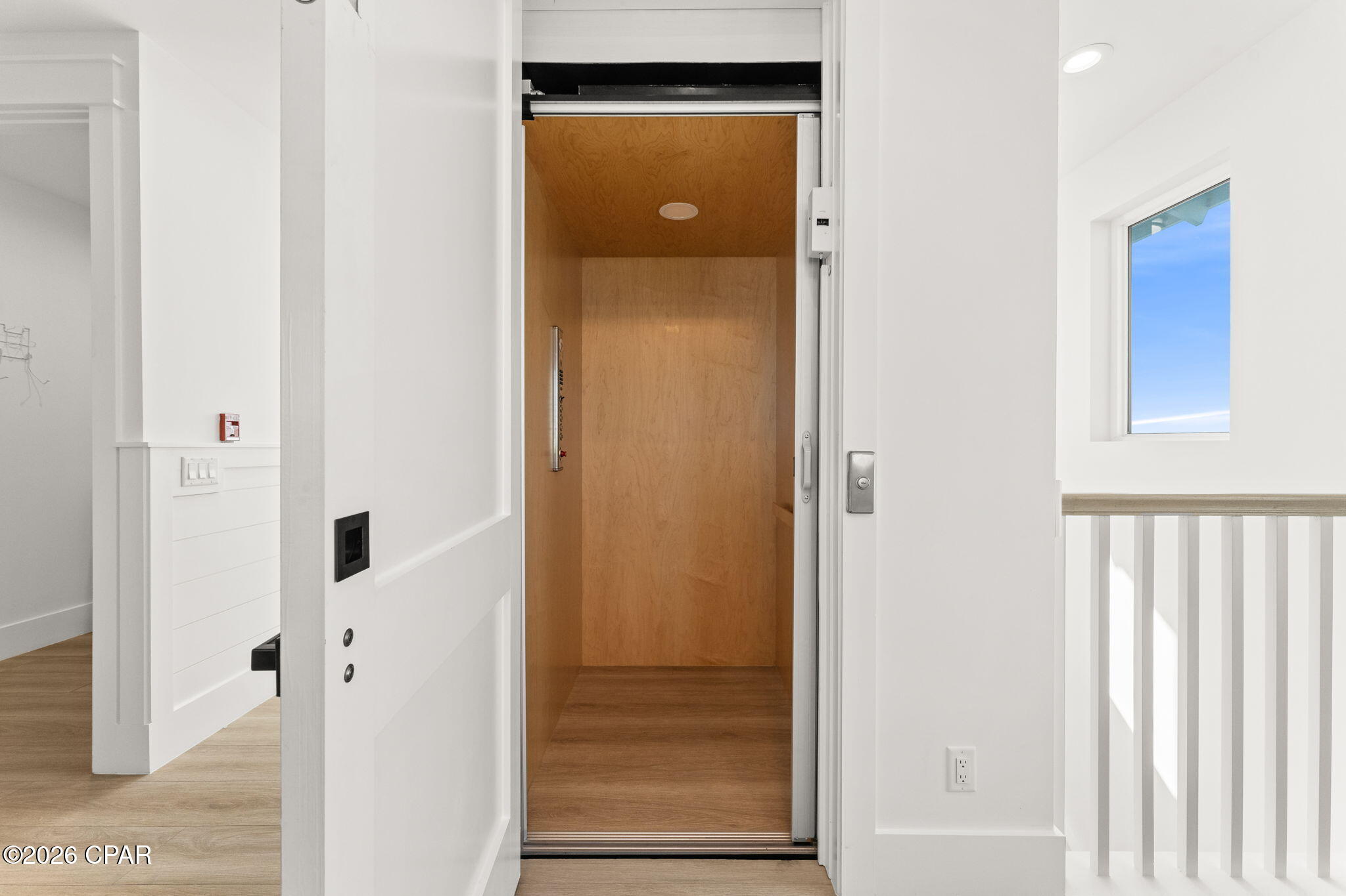 Listing photo id 30 for 13401 Oleander Drive