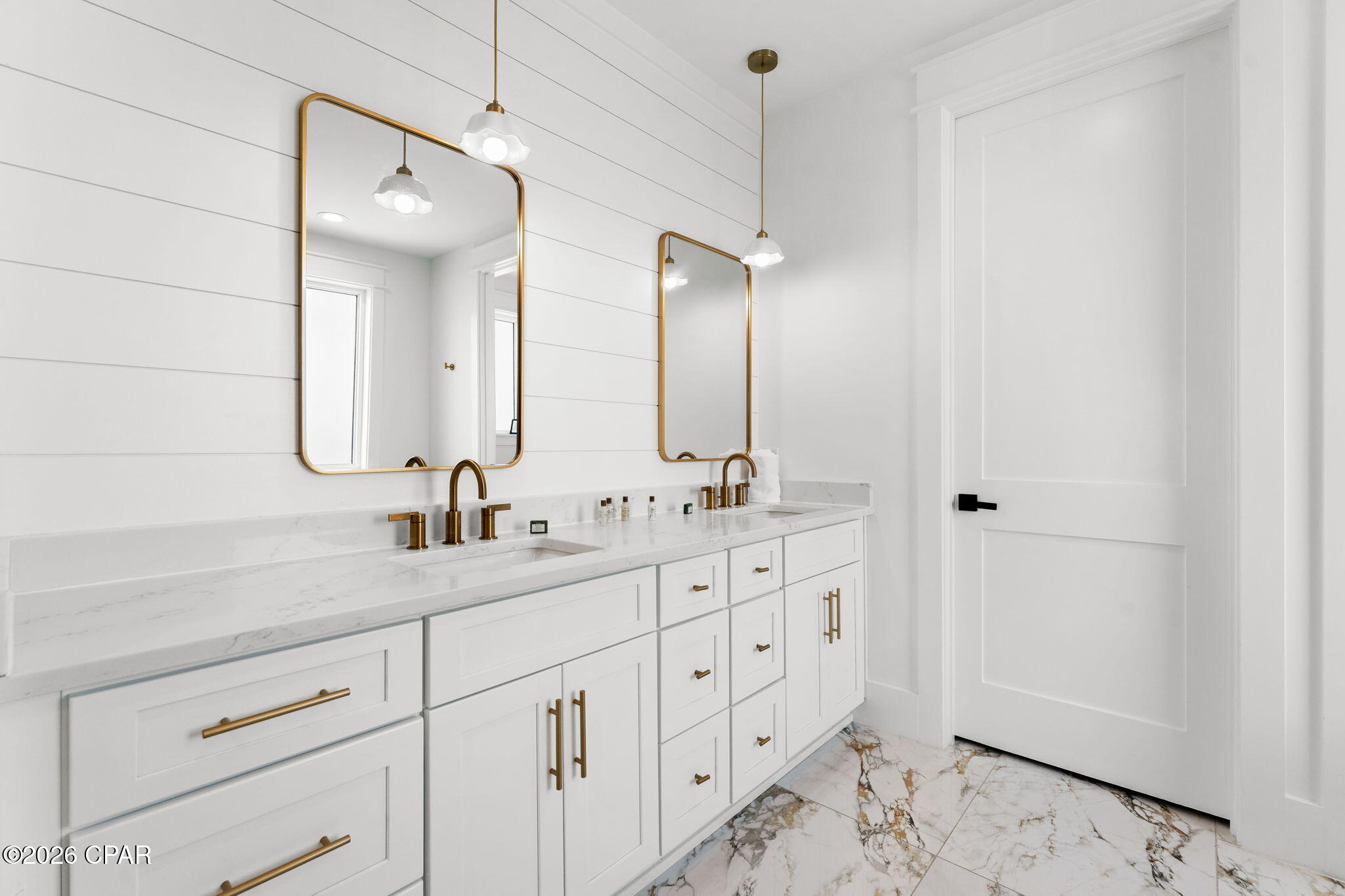 Listing photo id 38 for 13401 Oleander Drive