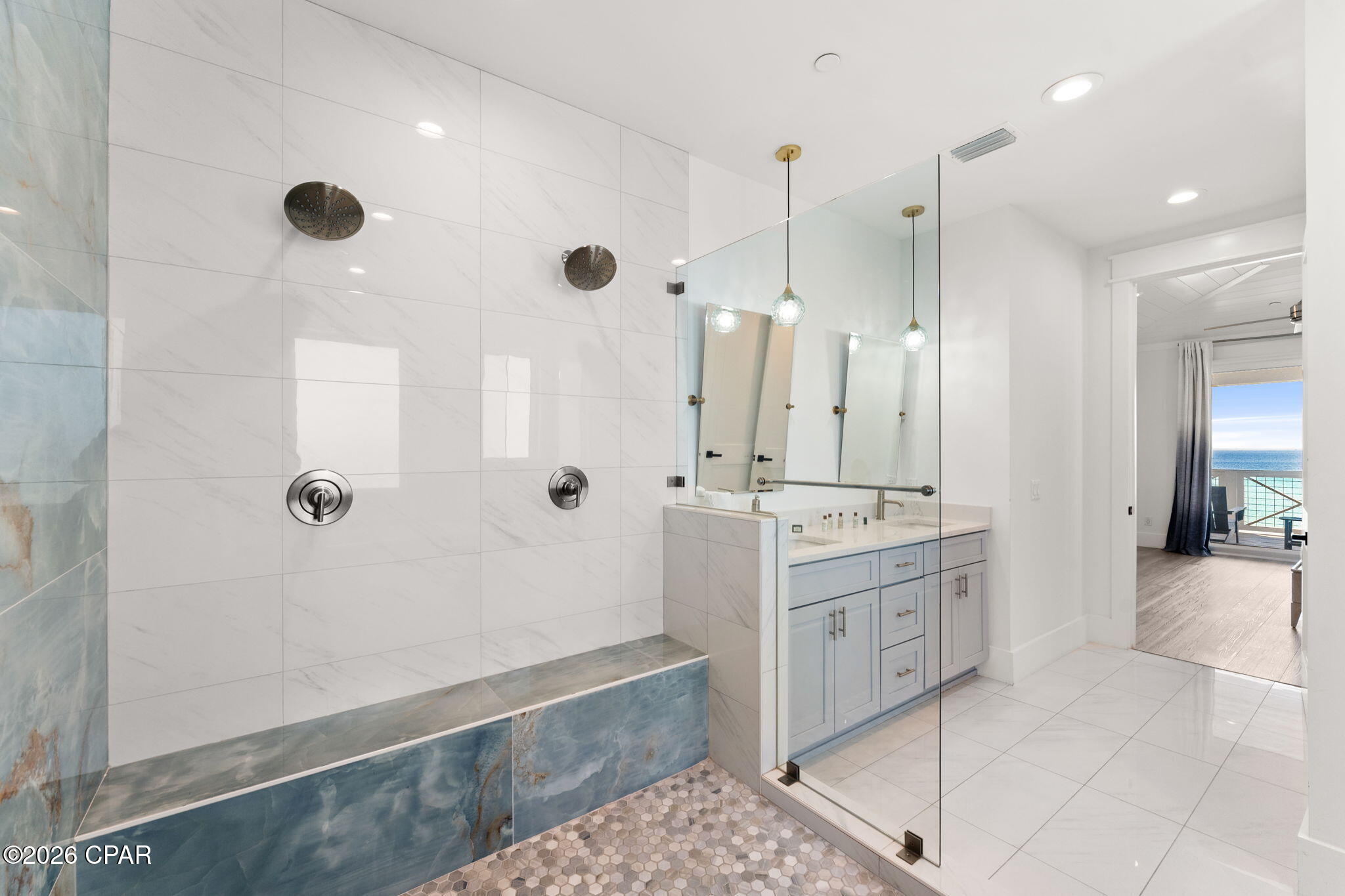 Listing photo id 42 for 13401 Oleander Drive