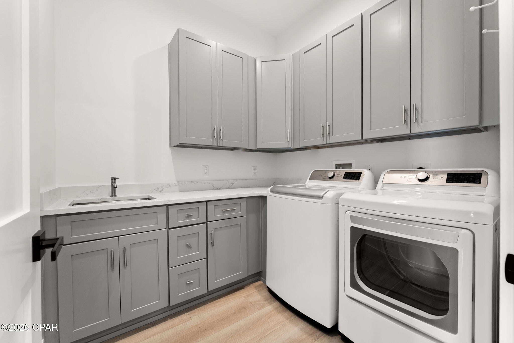 Listing photo id 49 for 13401 Oleander Drive