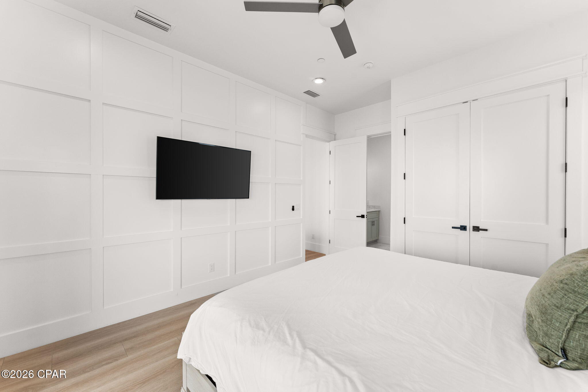 Listing photo id 60 for 13401 Oleander Drive