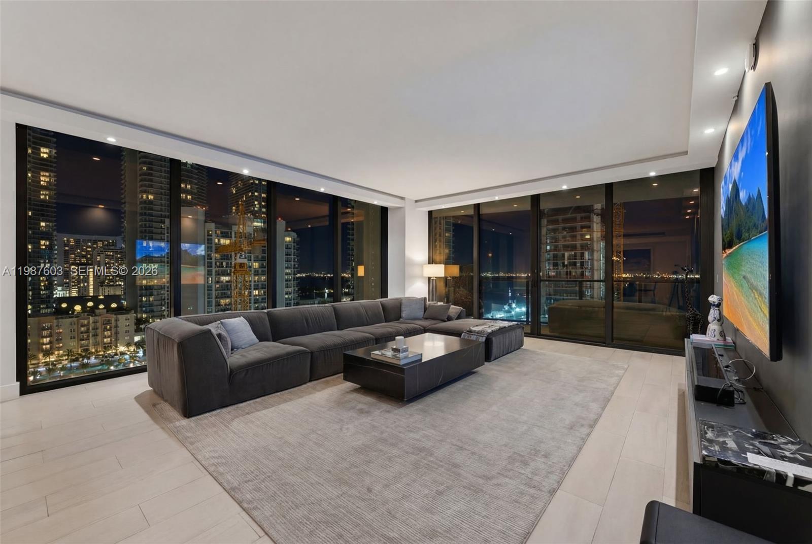 460 28th St Unit 1601, Miami, Florida 33137