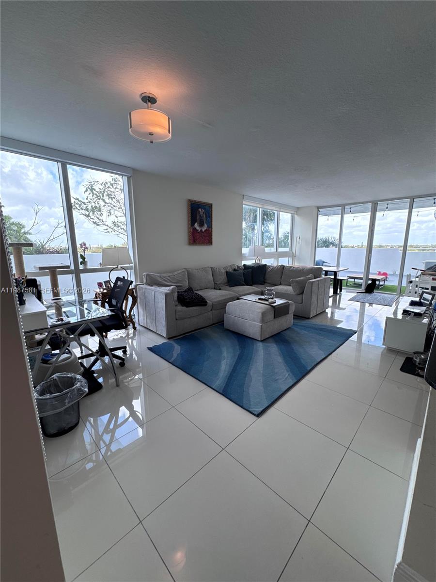 Terrazas Riverpark Villag