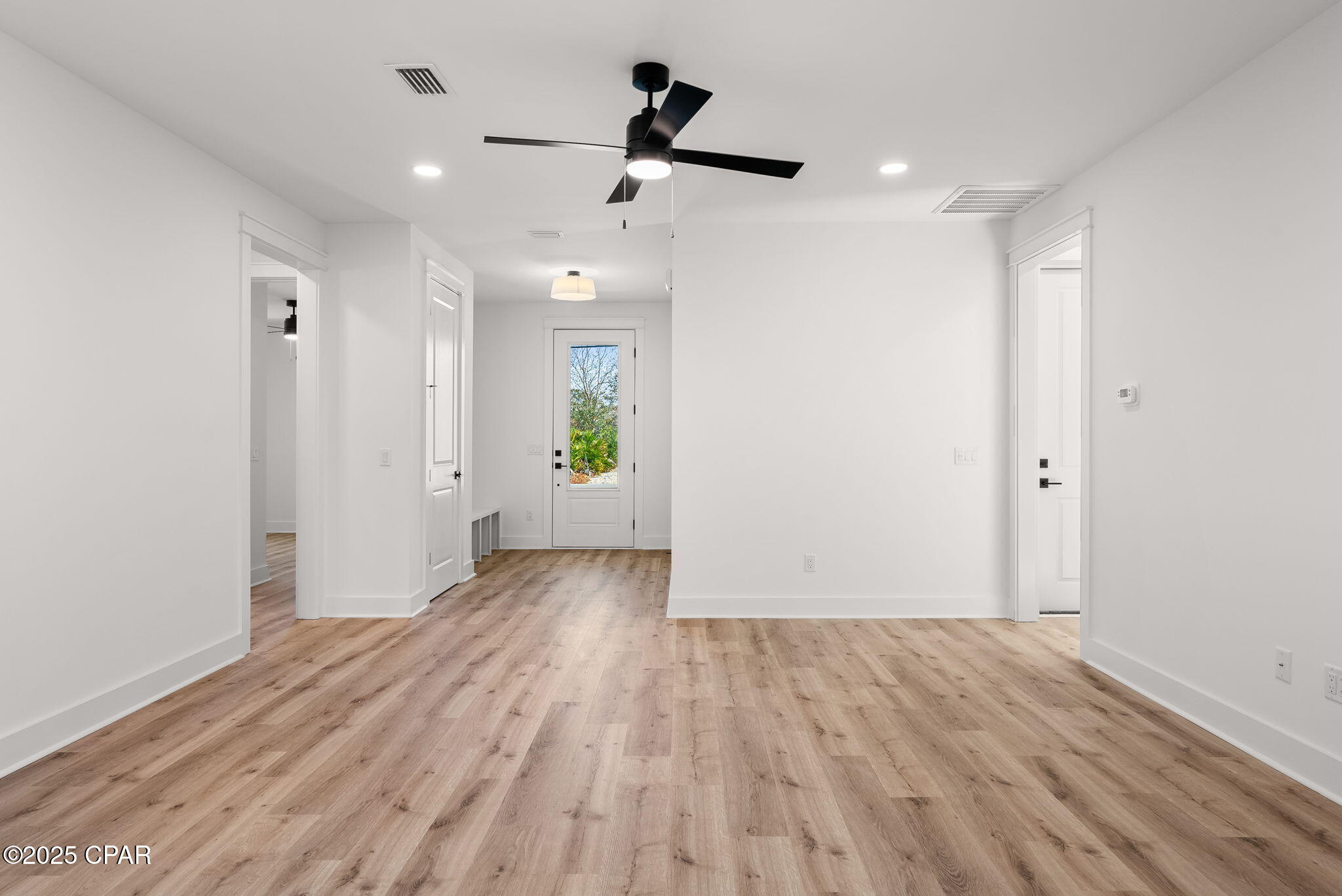 Image 12 For 515 Pinetree Drive