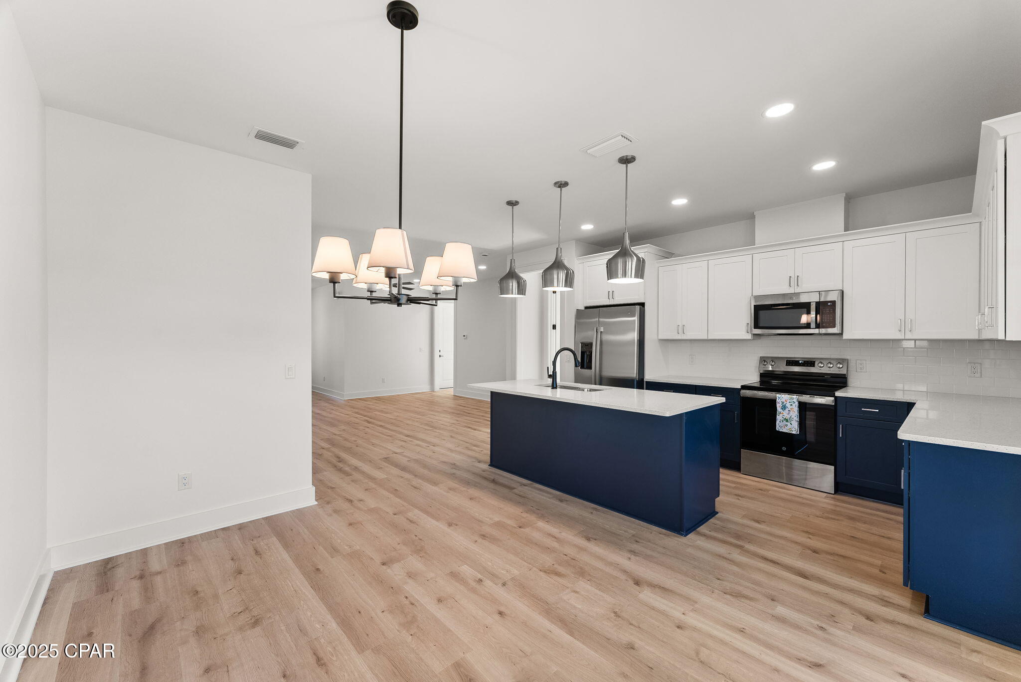 Image 18 For 515 Pinetree Drive