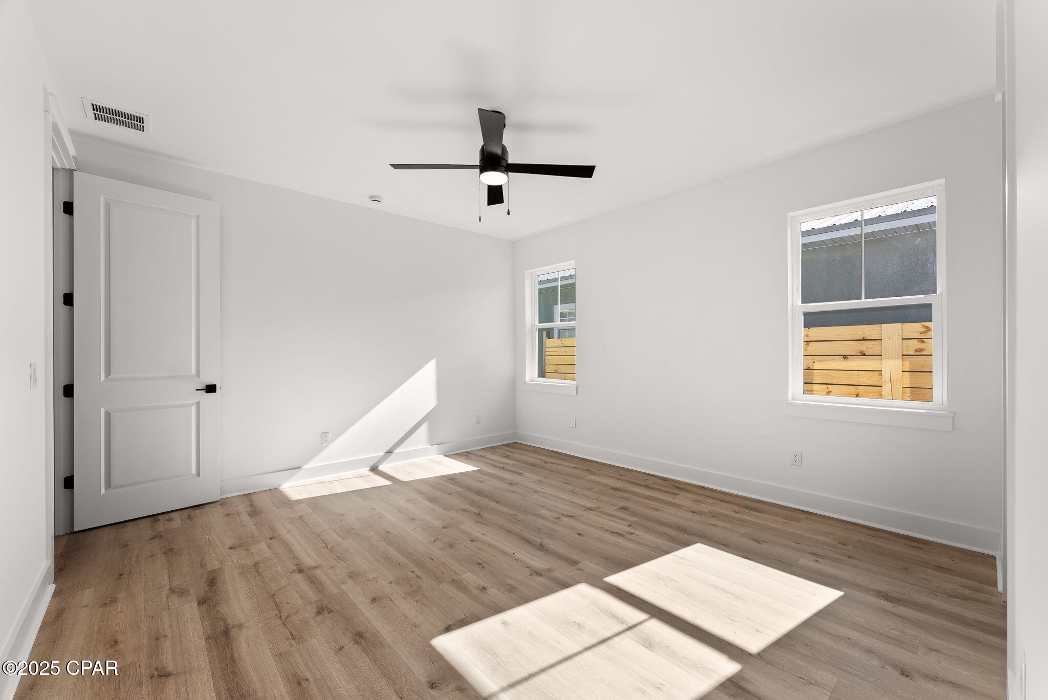 Image 24 For 515 Pinetree Drive