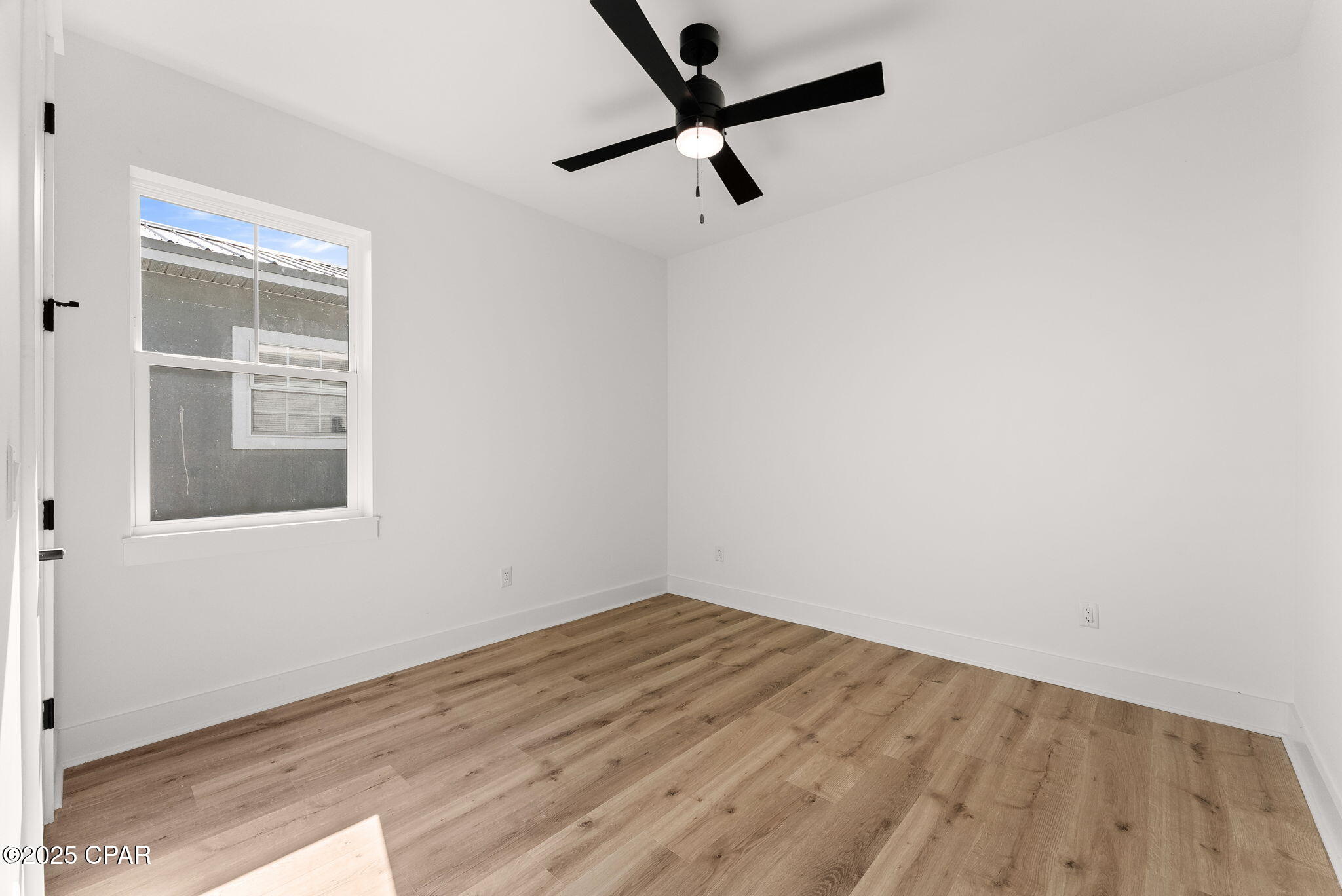 Image 28 For 515 Pinetree Drive