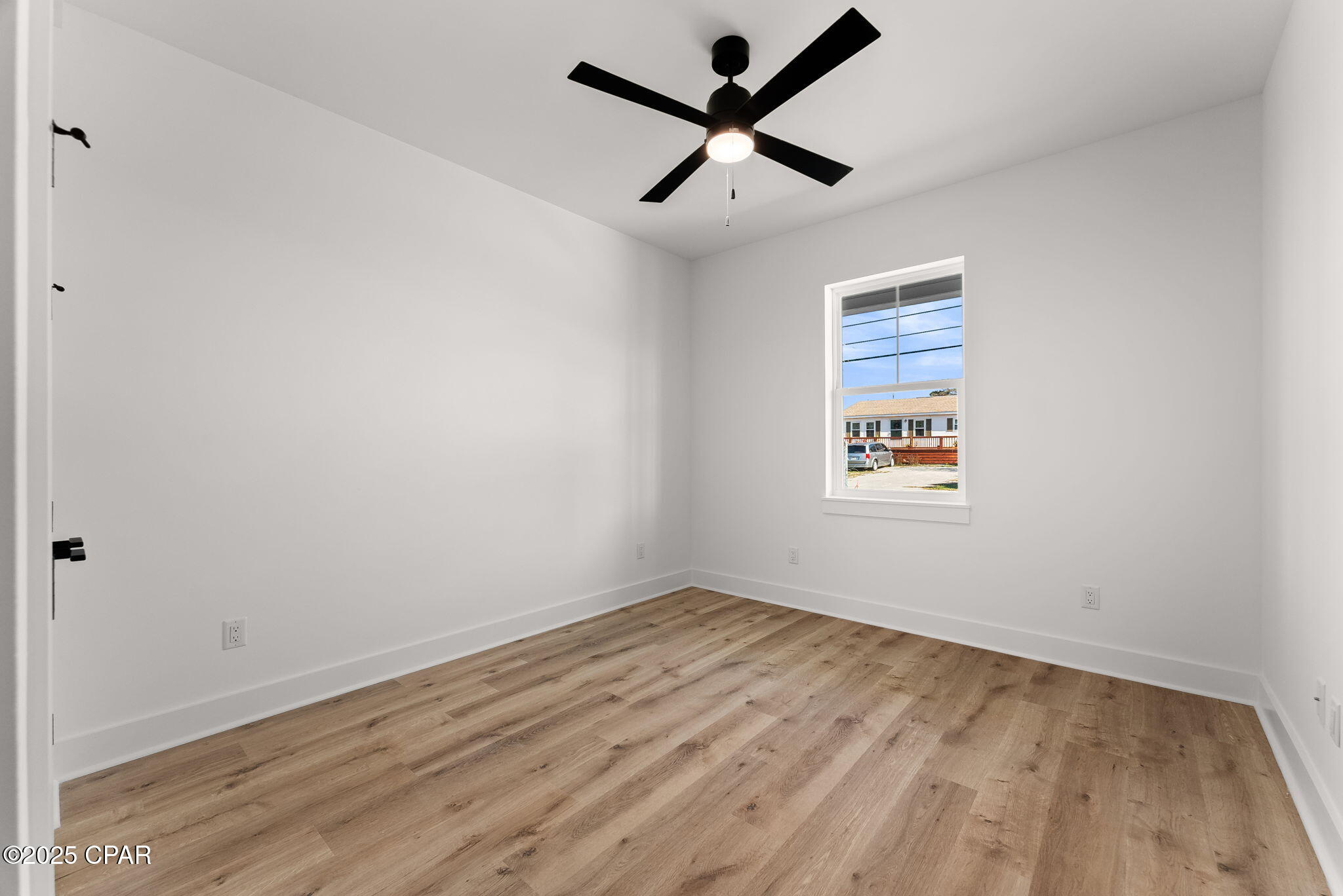 Image 30 For 515 Pinetree Drive