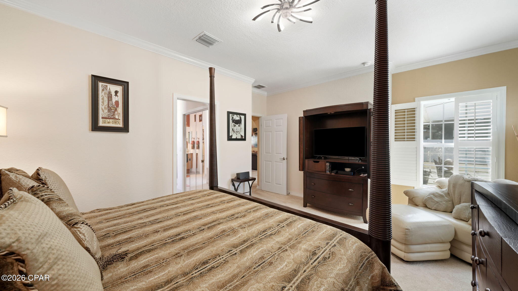 Image 22 For 225 Windsor Way