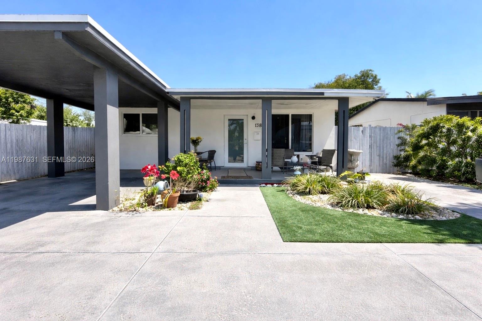 Breezyway Manor Second Ad