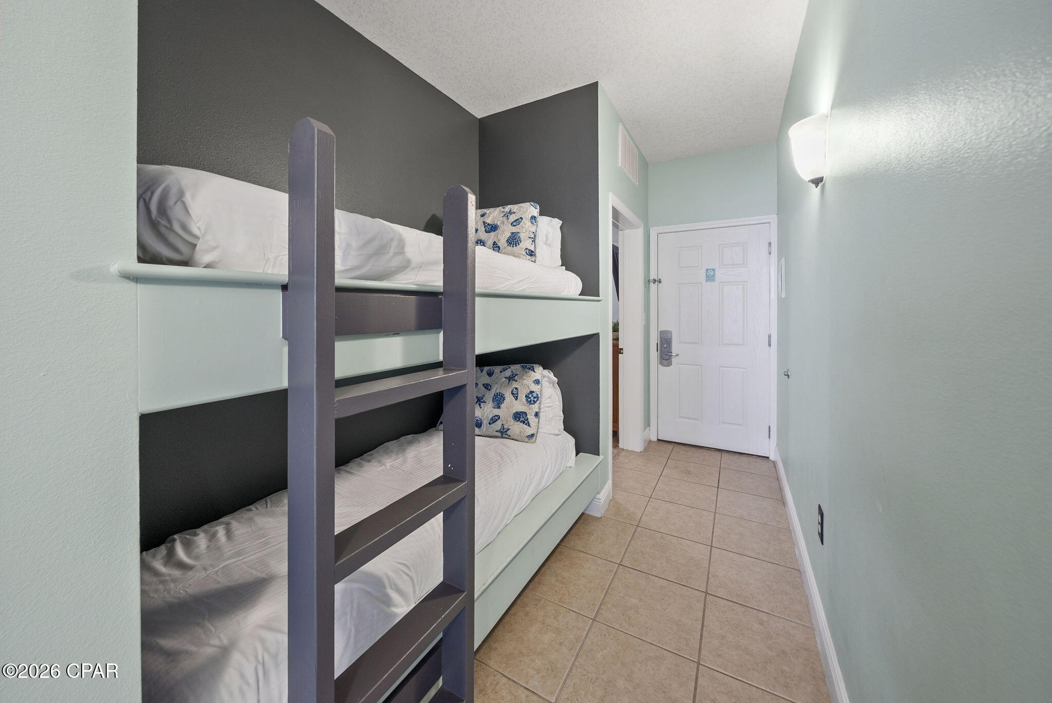 Image 12 For 112 Seascape Drive 606