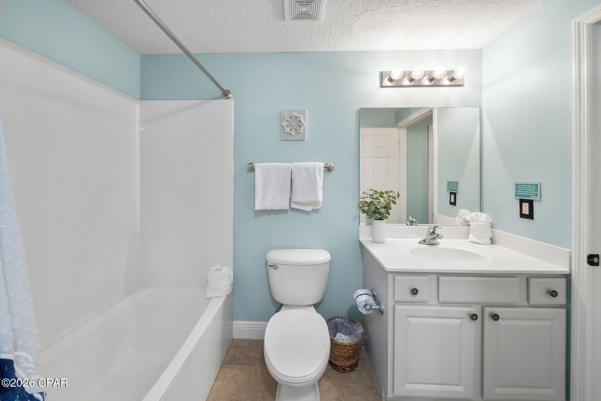 Image 15 For 112 Seascape Drive 606