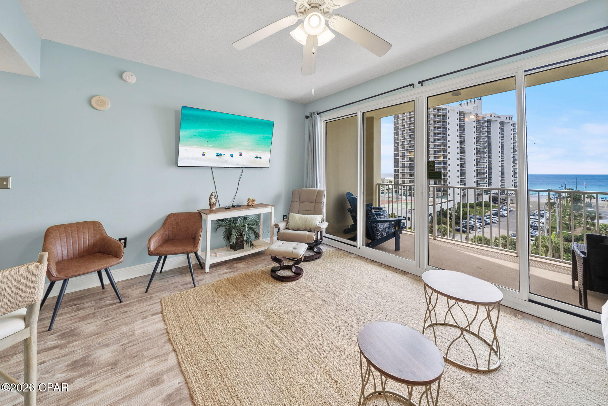 Image 4 For 112 Seascape Drive 606