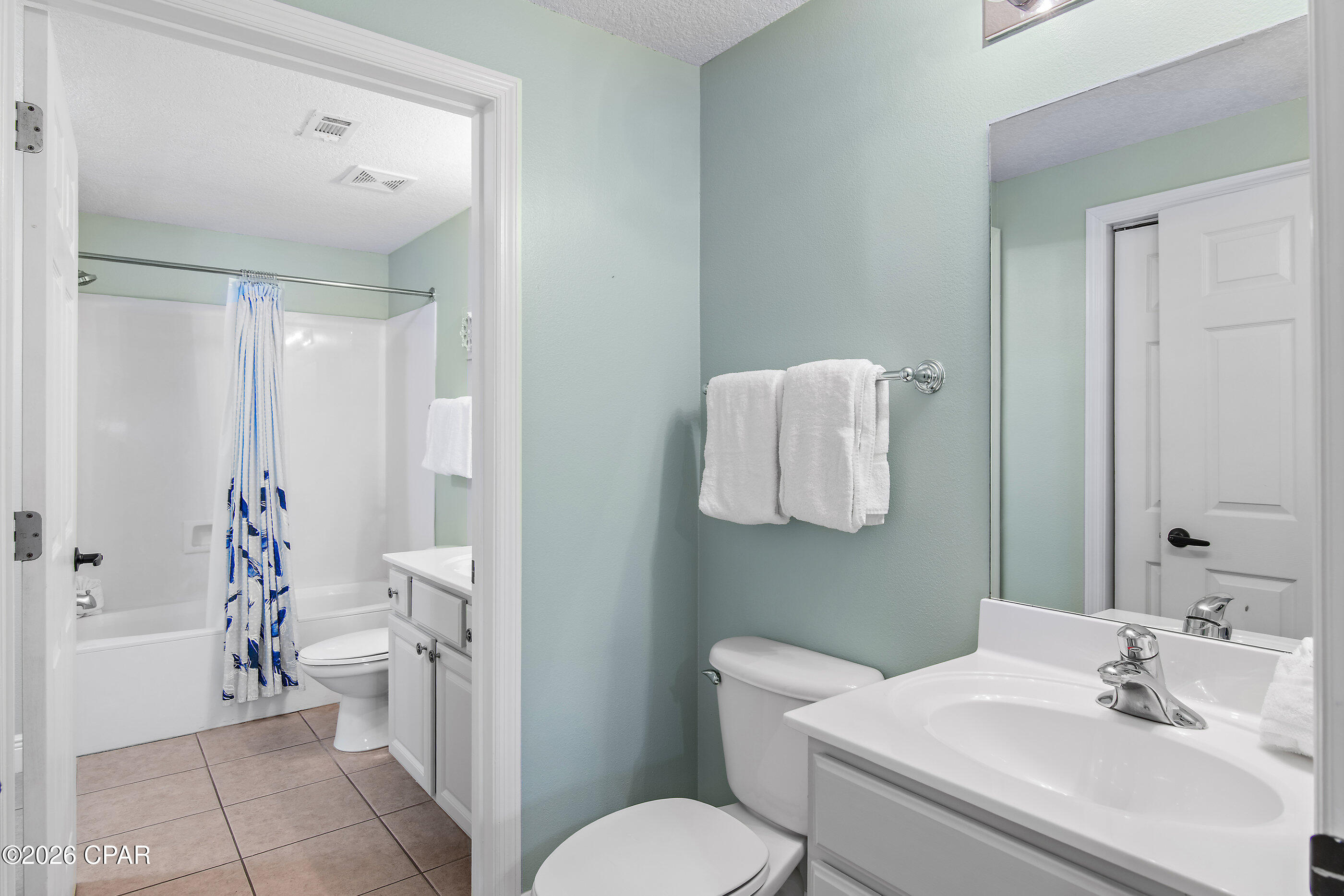 Image 7 For 112 Seascape Drive 606