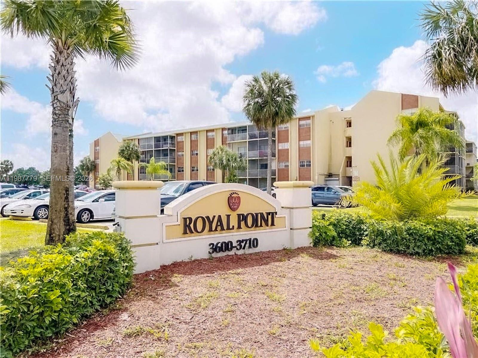 Sunset Hills I Condominiu