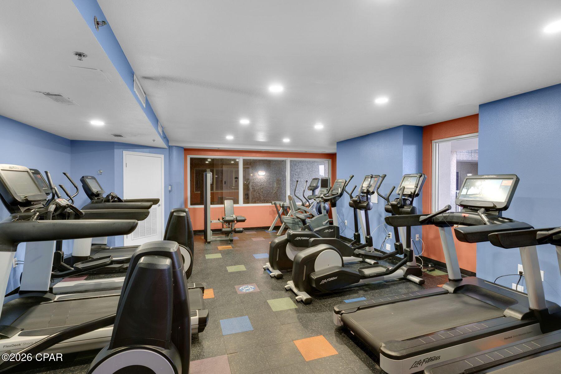 Image 32 For 9900 Thomas Drive 1420