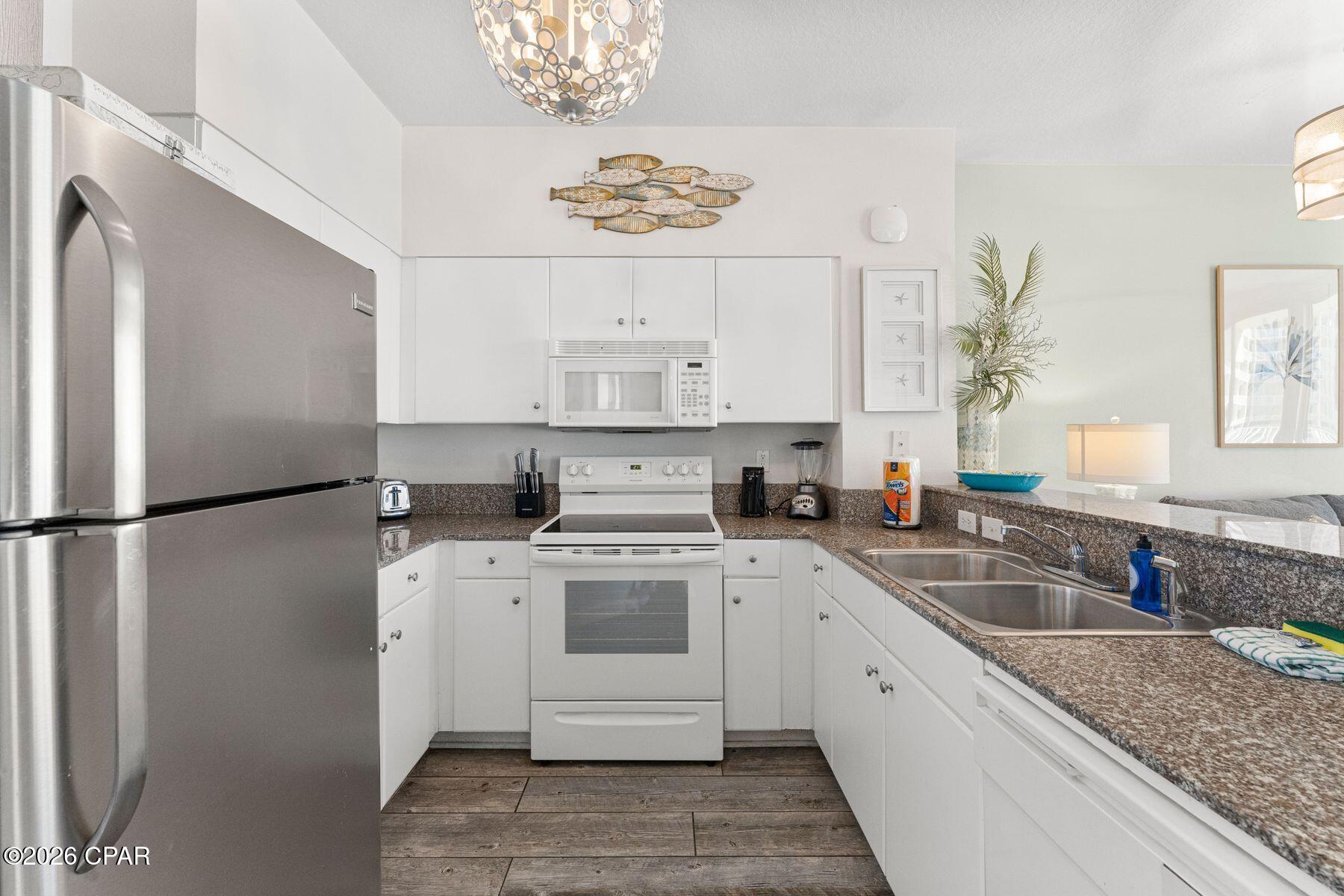 Image 9 For 9900 Thomas Drive 1420