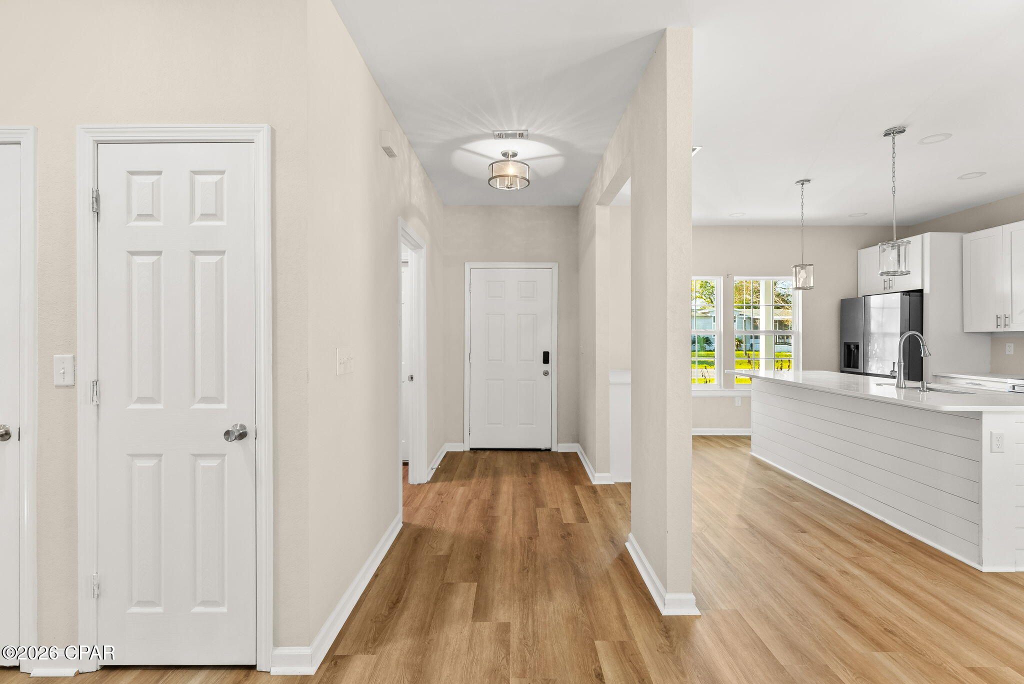 Image 4 For 613 Live Oak Lane