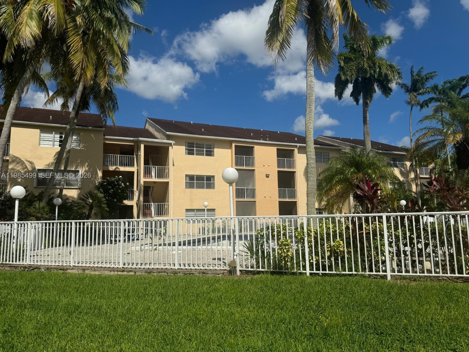Hammocks Trails Condo