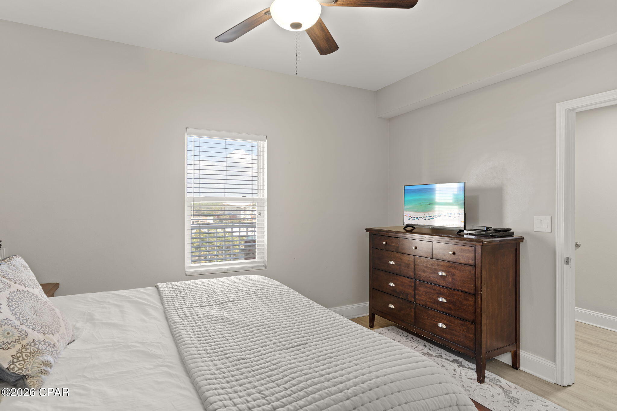 Image 19 For 9860 Thomas Drive 815