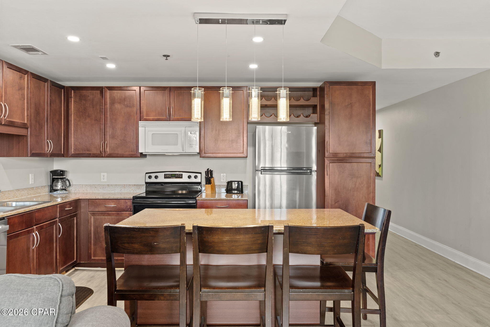 Image 9 For 9860 Thomas Drive 815