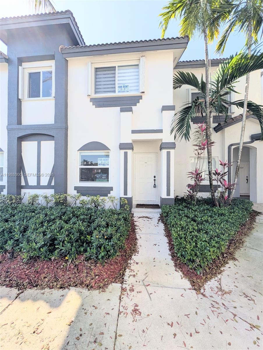 Towngate Condo Six