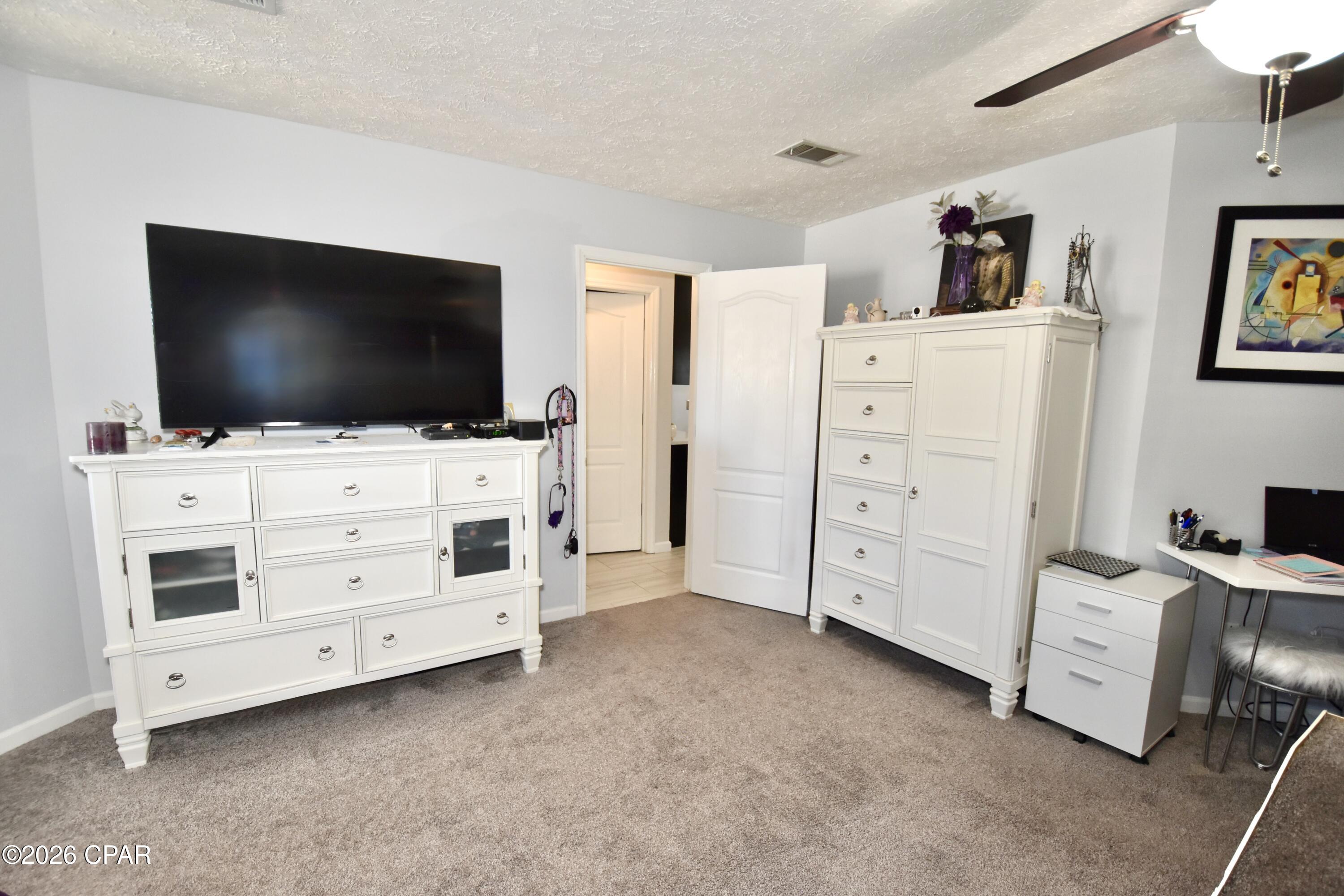 Image 31 For 2601 Parkwood Drive