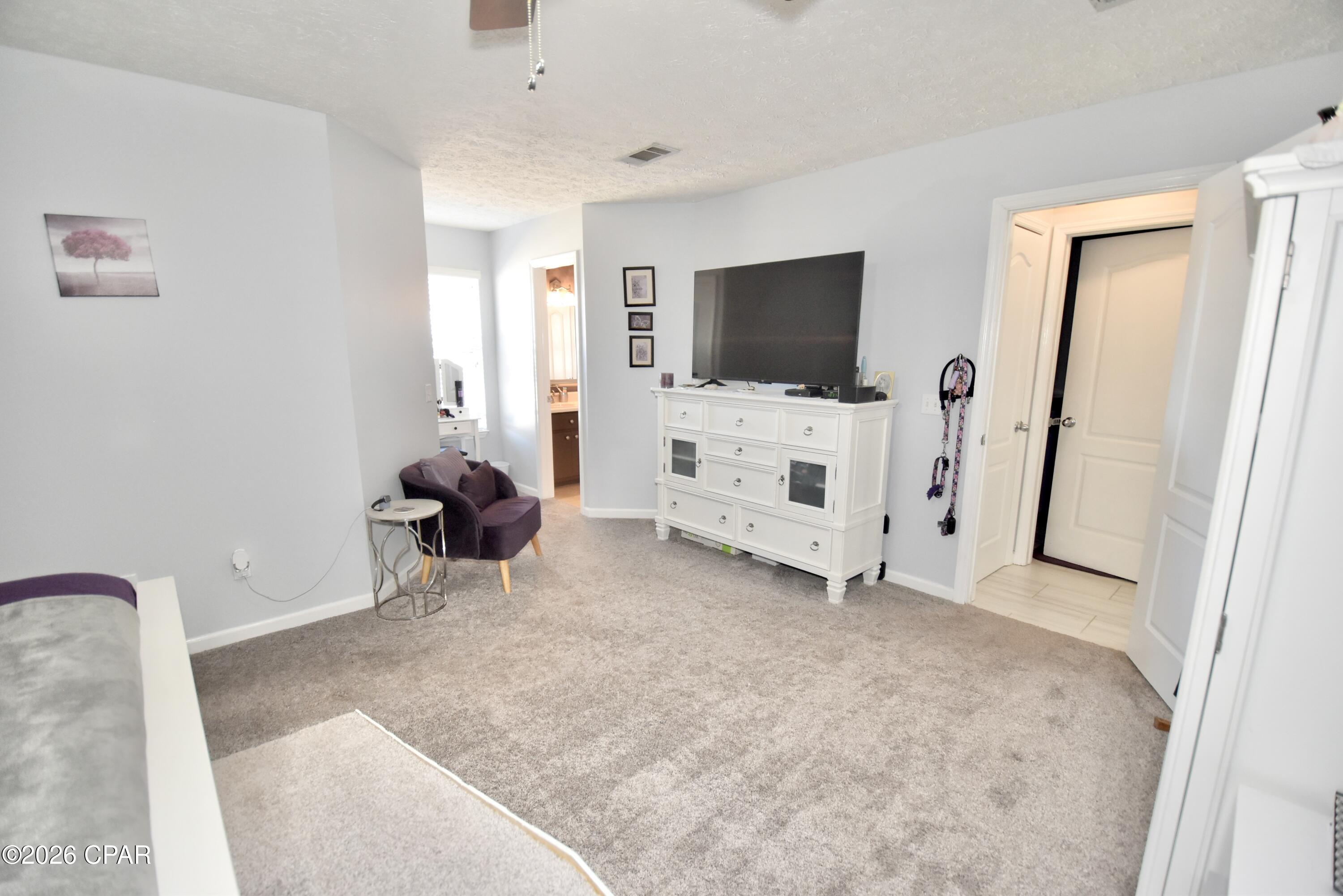 Image 32 For 2601 Parkwood Drive