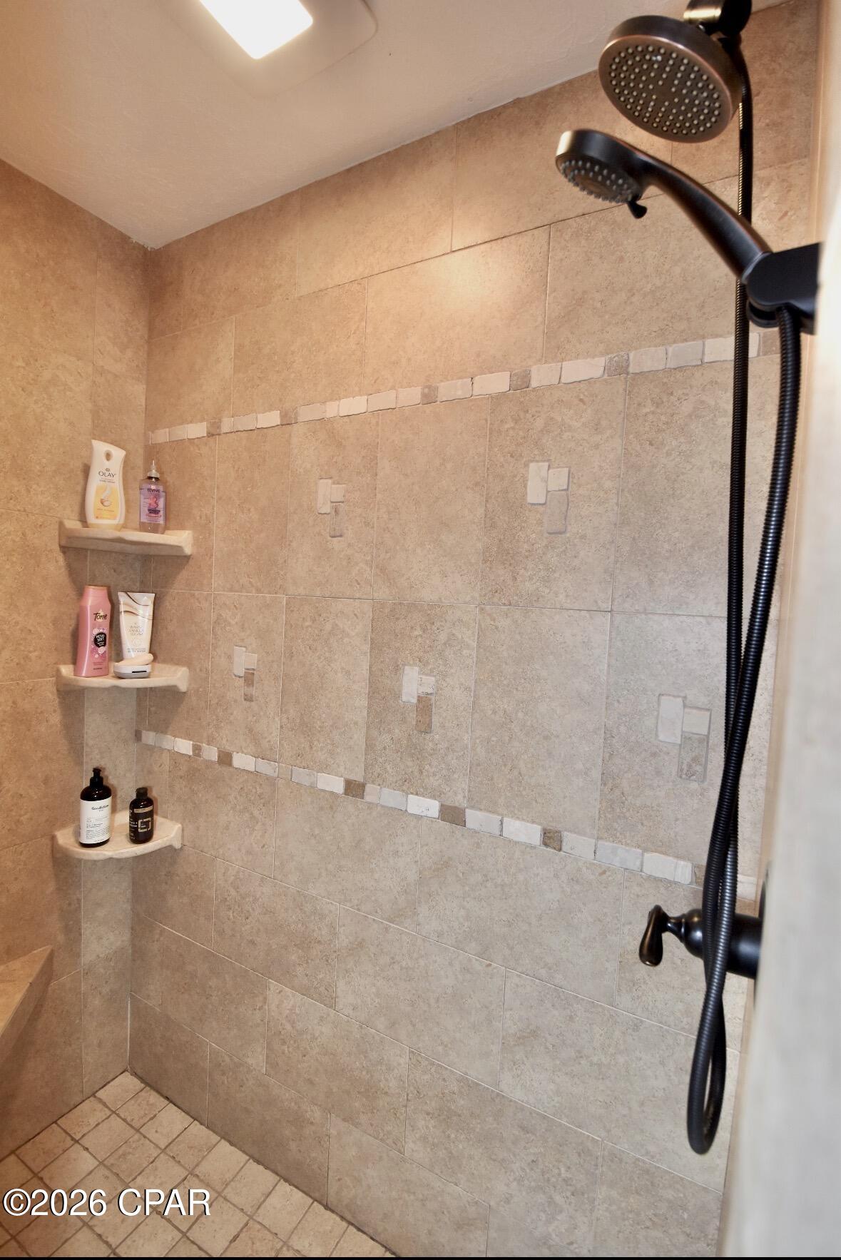 Image 39 For 2601 Parkwood Drive