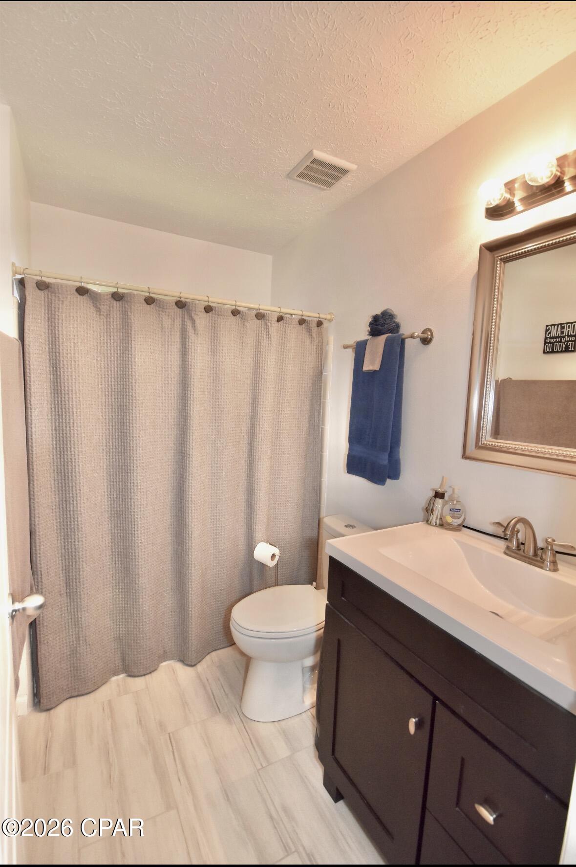 Image 49 For 2601 Parkwood Drive