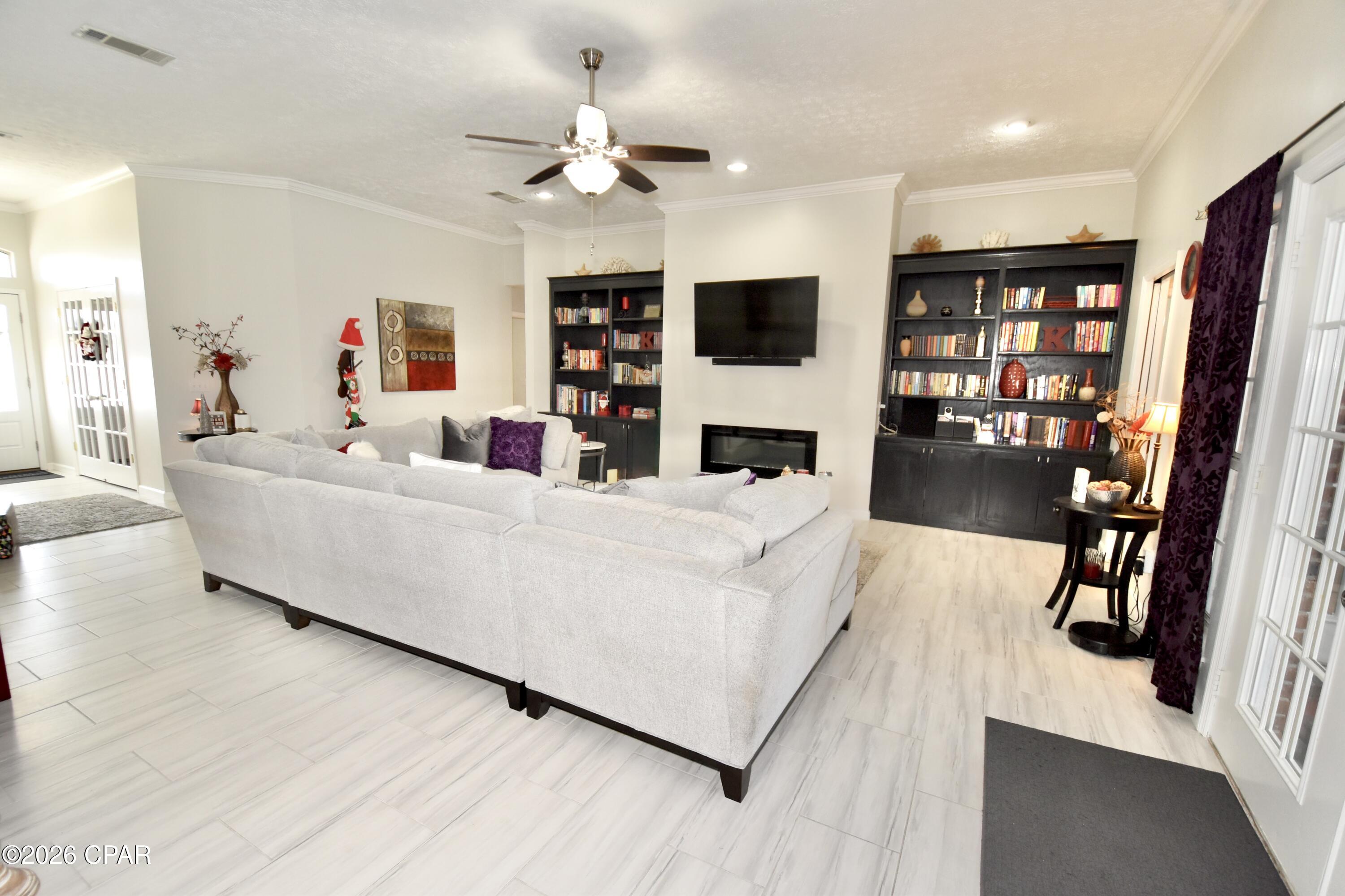 Image 5 For 2601 Parkwood Drive