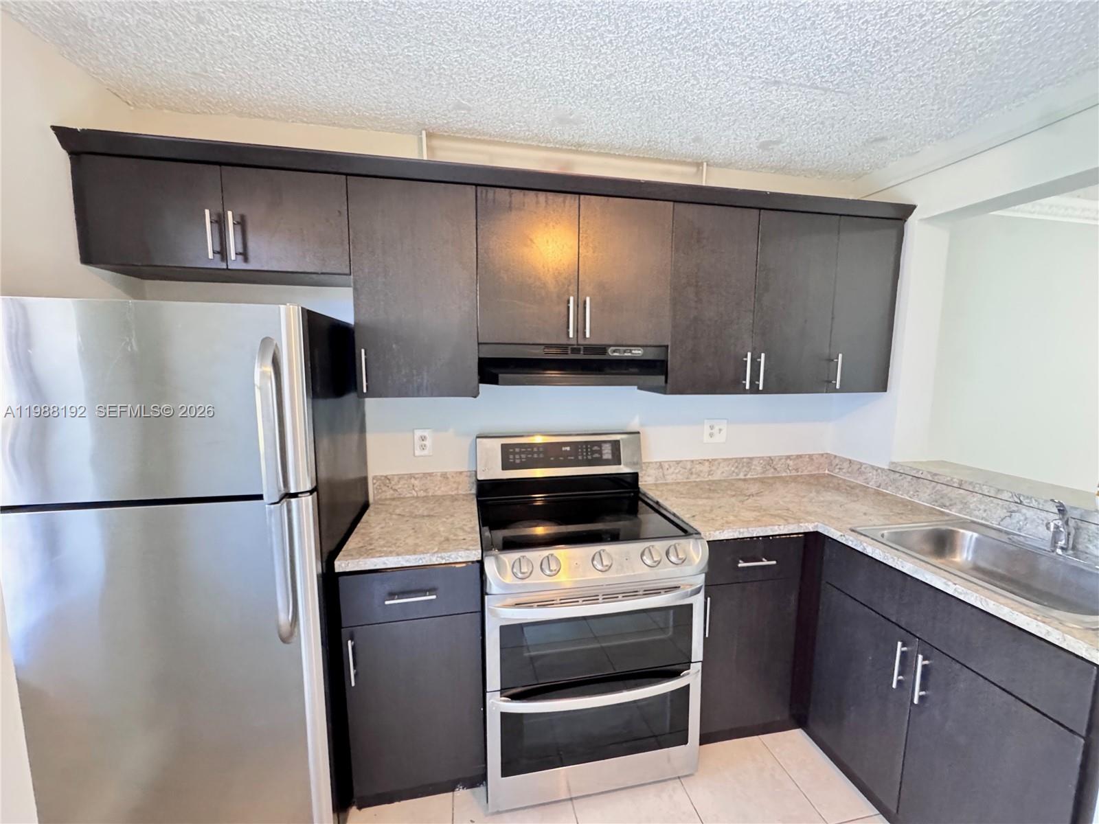 Courts At Oakland Park