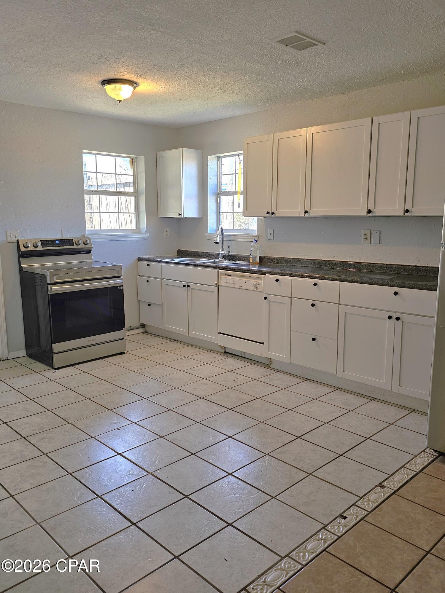 Image 28 For 4402 Cindy Lane