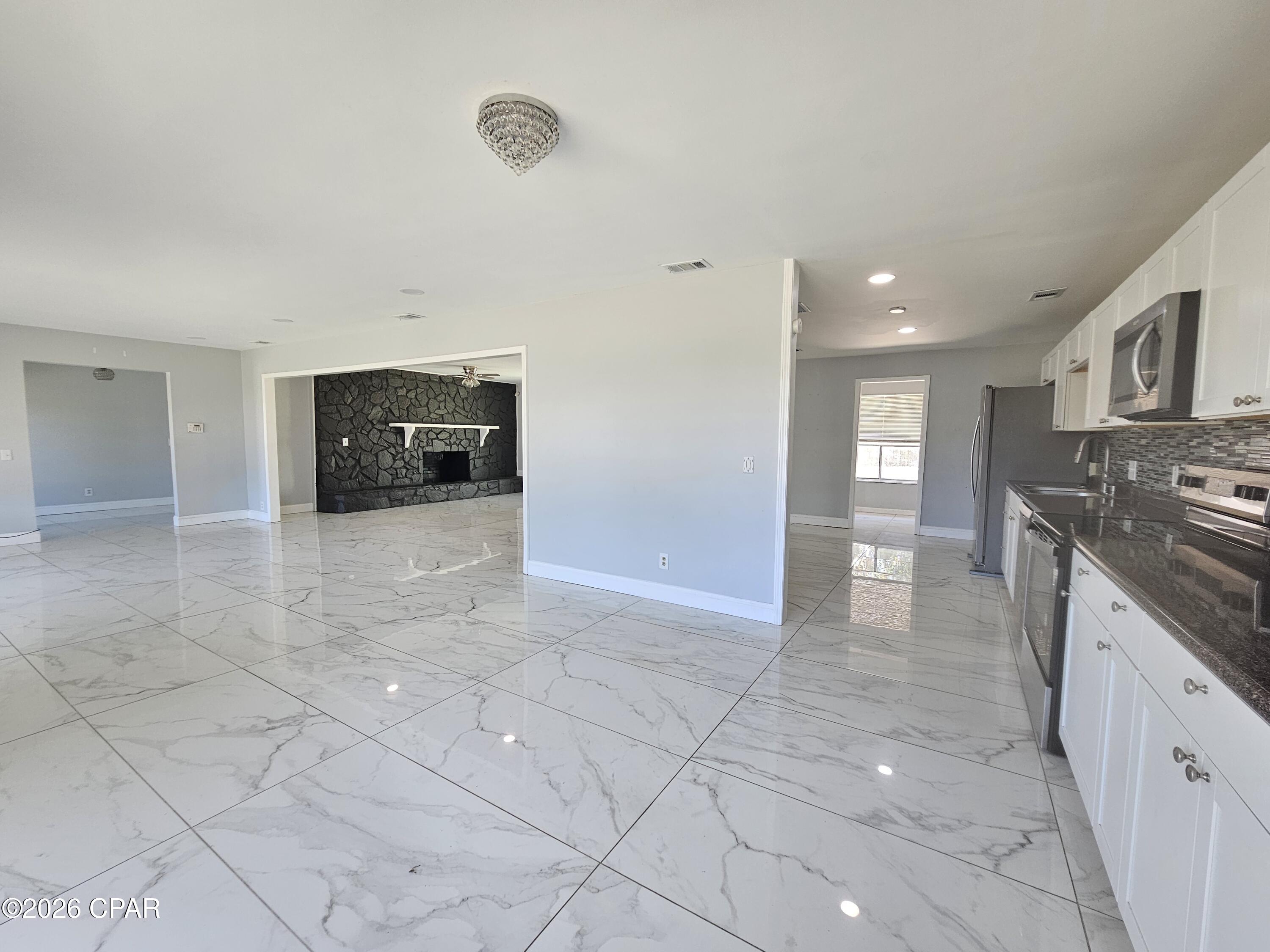 Image 9 For 4402 Cindy Lane